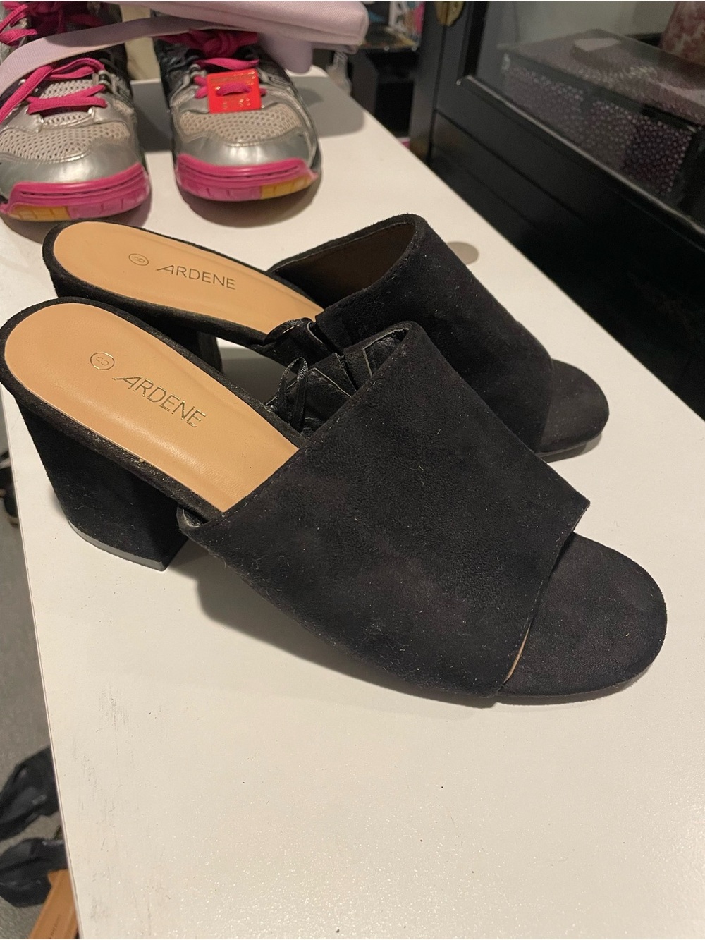 Ardene “Soft Square Toe Mule” in BLACK